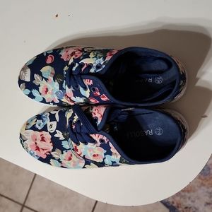 Rasolli size 7.5 floral design worn maybe 3 times.